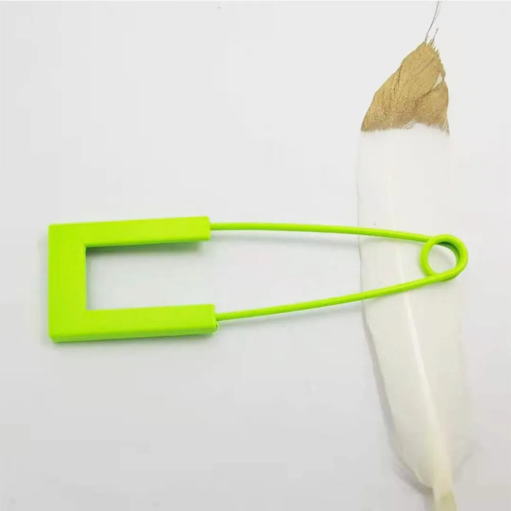 Fluorescent Pin Corsage Alloy Brooch Women Accessory