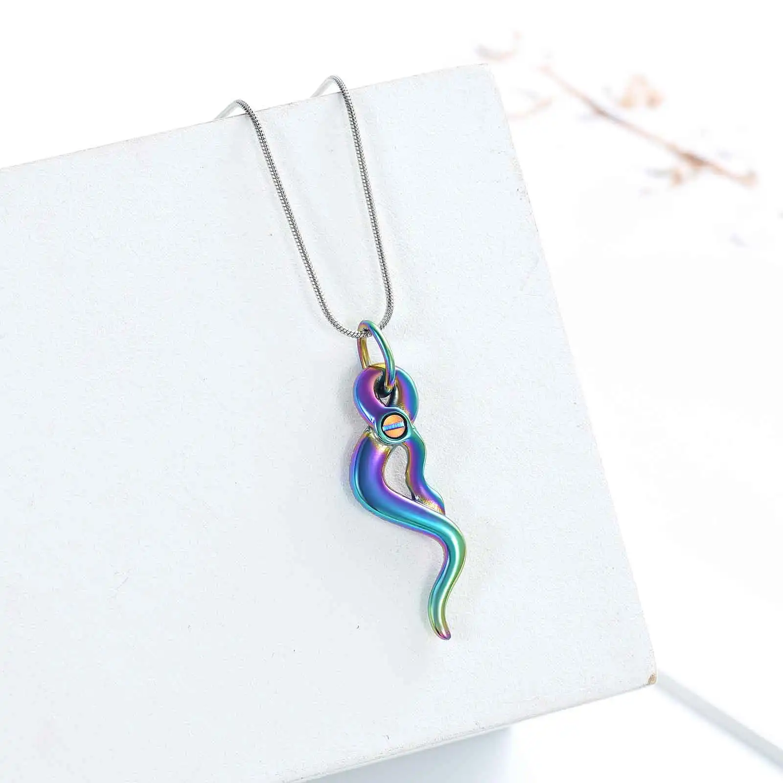 Vintage Snake Urn Necklace for Pet Ashes for Men/women Gothic Cremation Small Urns Stainless Steel Memorial Jewelry Pendant