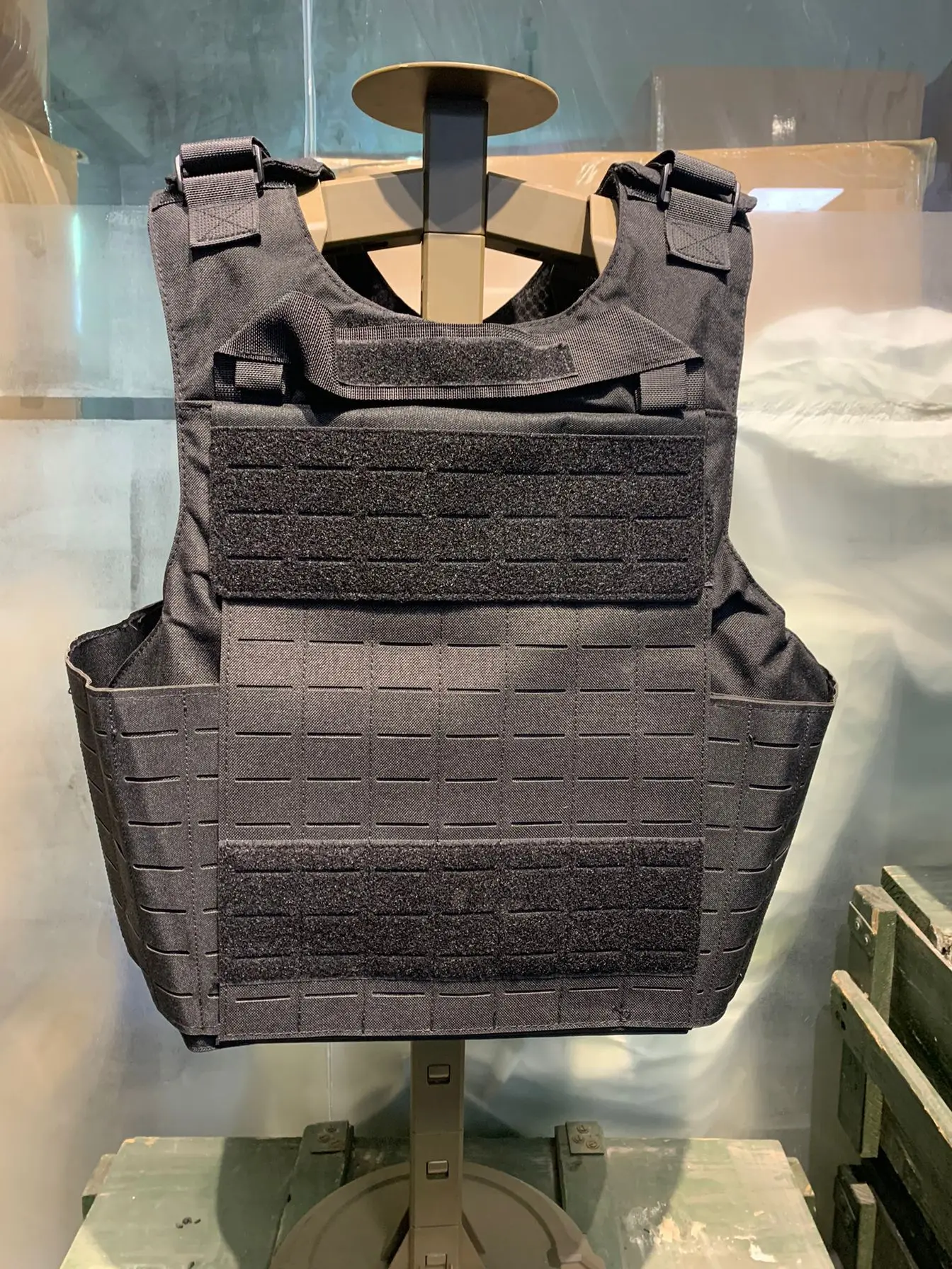 Gilet da caccia all'aperto Attrezzatura tattica leggera traspirante multifunzionale tagliata al laser - immagine 2