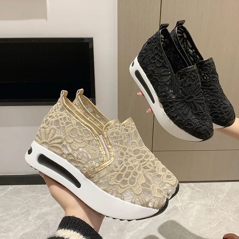 Classic Black Embroider Sneakers for Women - Uniqwear