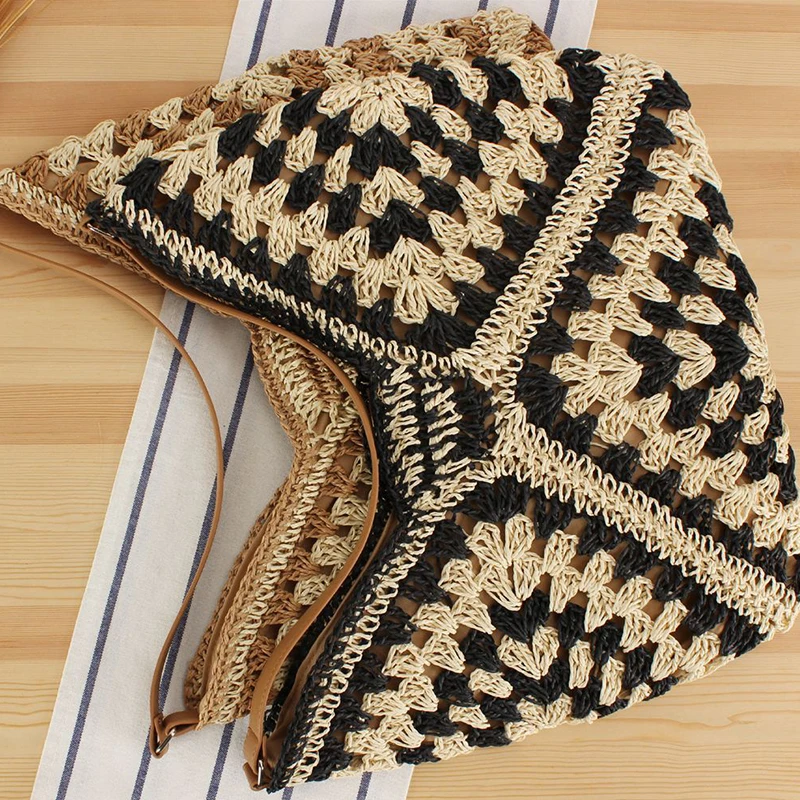 Women Straw Tote Bag Large Capacity Vintage Vacation Shoulder Bag Trend Casual Handbag Designer Hollow Summer Beach Bag