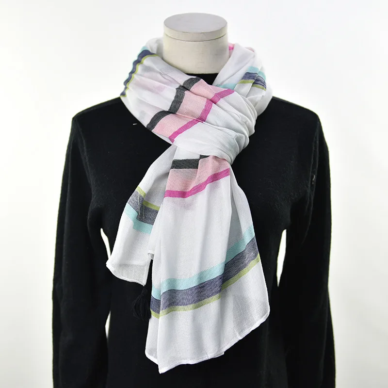 

Shawl Beach Towel Ladies Scarf Thin Section Sunscreen Summer Floral Bali Yarn Ethnic Imitation Scarf Outdoor Windproof 2022 New