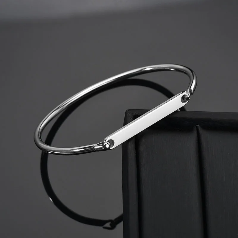 מותאם אישית חרוט שם חרוט מותאם אישית-צמיד בצורת פרסת פרסה תכשיטים נירוסטה מינימליסטית