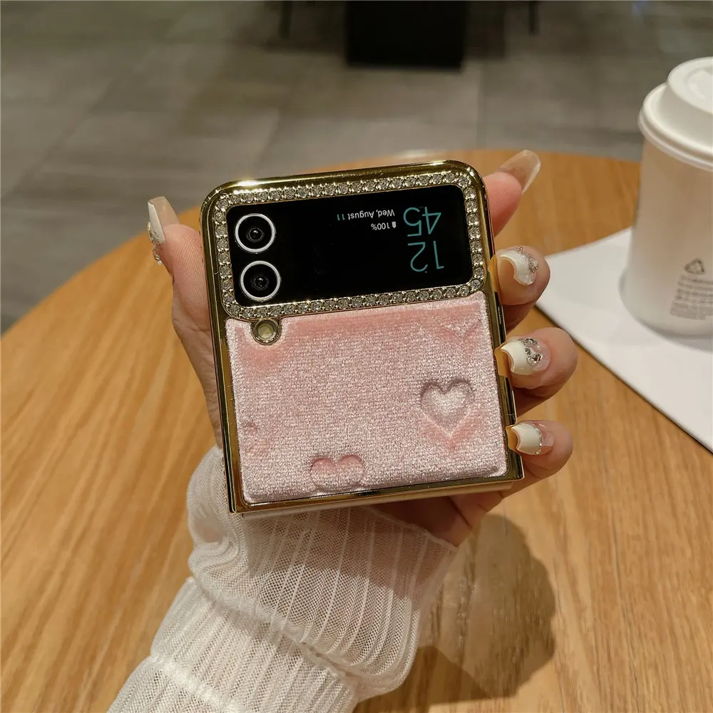 Winter-Stil Liebe Herz Diamant Beschichtung Pelz Fall für Samsung Galaxy Z Flip 5 Zflip 4 3 stoßfeste Abdeckung_voghion.com