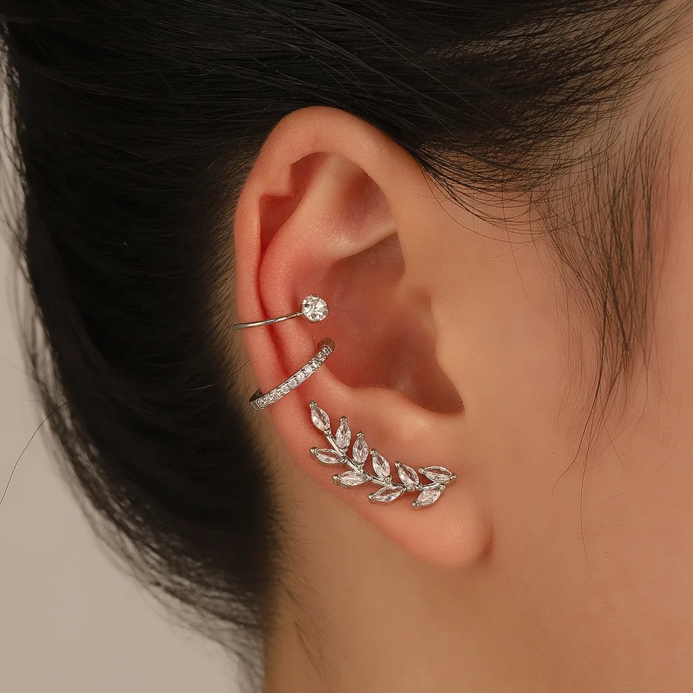 Buy SM PRODUCTS Women's Golden Plated Leaf Ear Clips Earrings Without  Piercing Crystal Ear Cuff, Ear Wrap, Rhinestone, Non Pierced, Ear Clip,  Cartilage Ear Cuff, Single Side (Silver, alloy) at Amazon.in