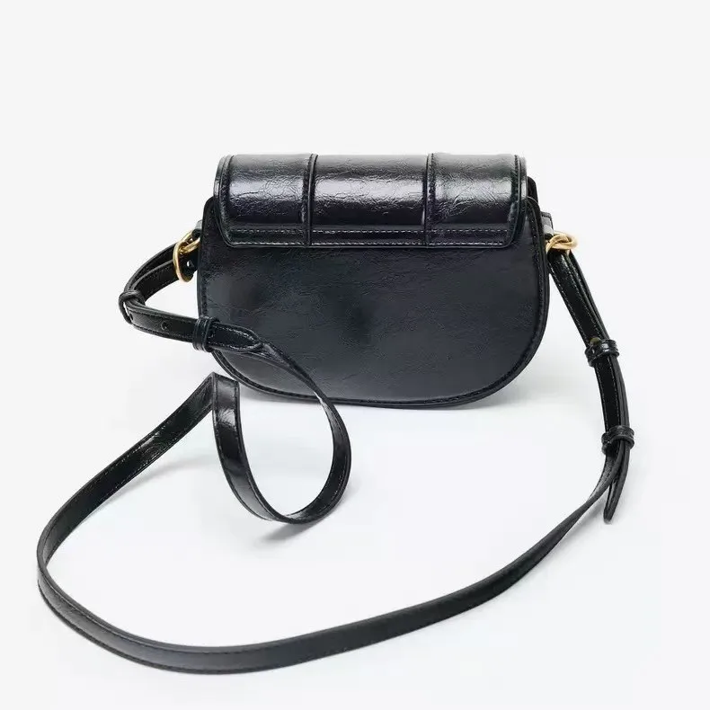 Designer Female Flap Shoulder Underarm Bag Armpit Handbags and Purses New Vintage Leather Crossbody Bags for Women