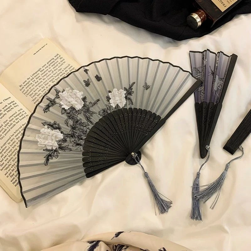 Folding Fan Portable Bamboo Vintage Silk Decorative for Wedding Party Home Decor