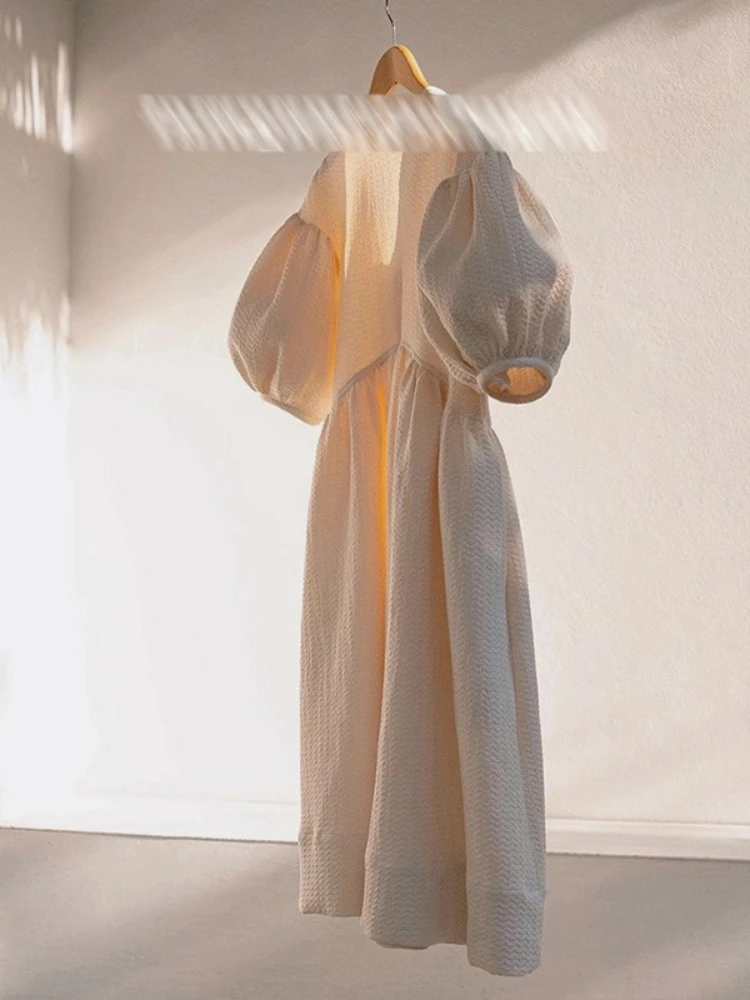 

French Puff Sleeve Dress Women's Summer New High-end Design Sense Niche White Chic Stunning Skirt