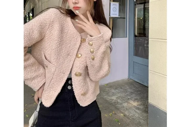 

Xiaoxiangfeng Fashion Versatile Long Sleeved Coat Women's Autumn 2024 New High Grade Explosive Street Short Loose Top Trend