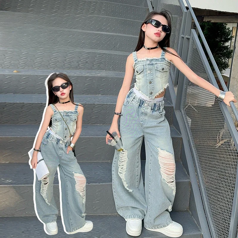 Sleeveless Denim Outfit 1