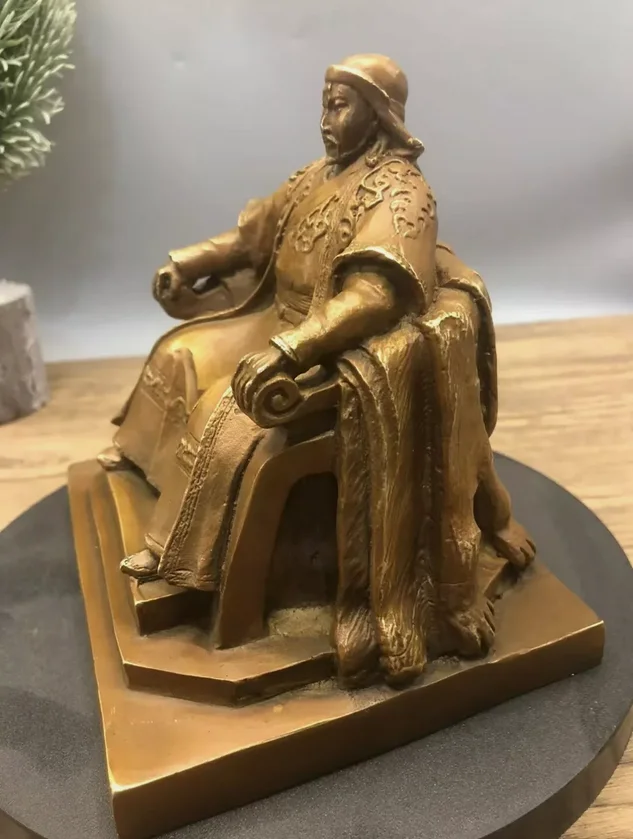Famous historical Mongolian figure Genghis Khan Statue Bronze Carved 15cm 4