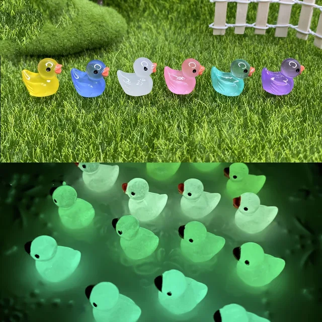 50PCS Glowing
  Mini Resin Little Ducks: Moss Microlandscape Garden Accessories - Image 3