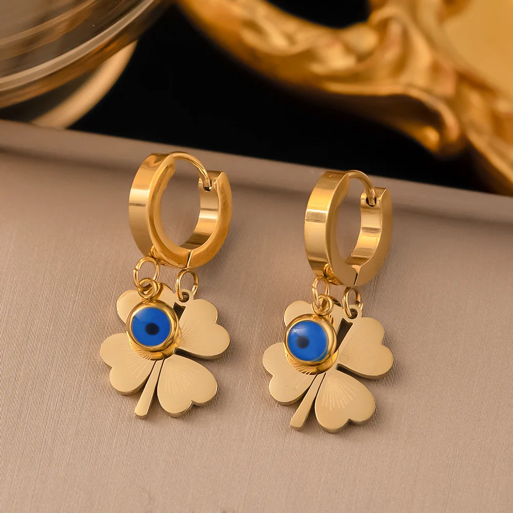 Earrings 8