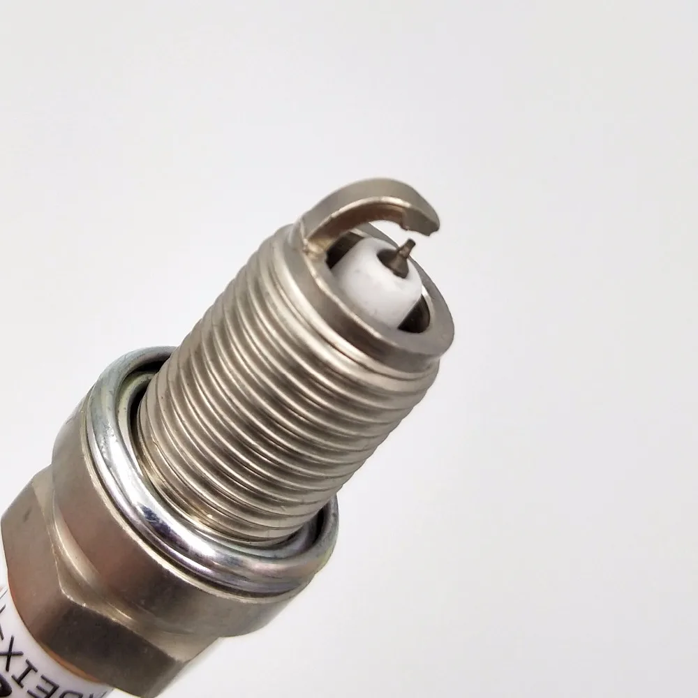 BKR6EIX-11 4272 BKR6EIX 11 Iridium Power Spark Plug For Toyota Lexus Suzuki Subaru 4pcs/lot
