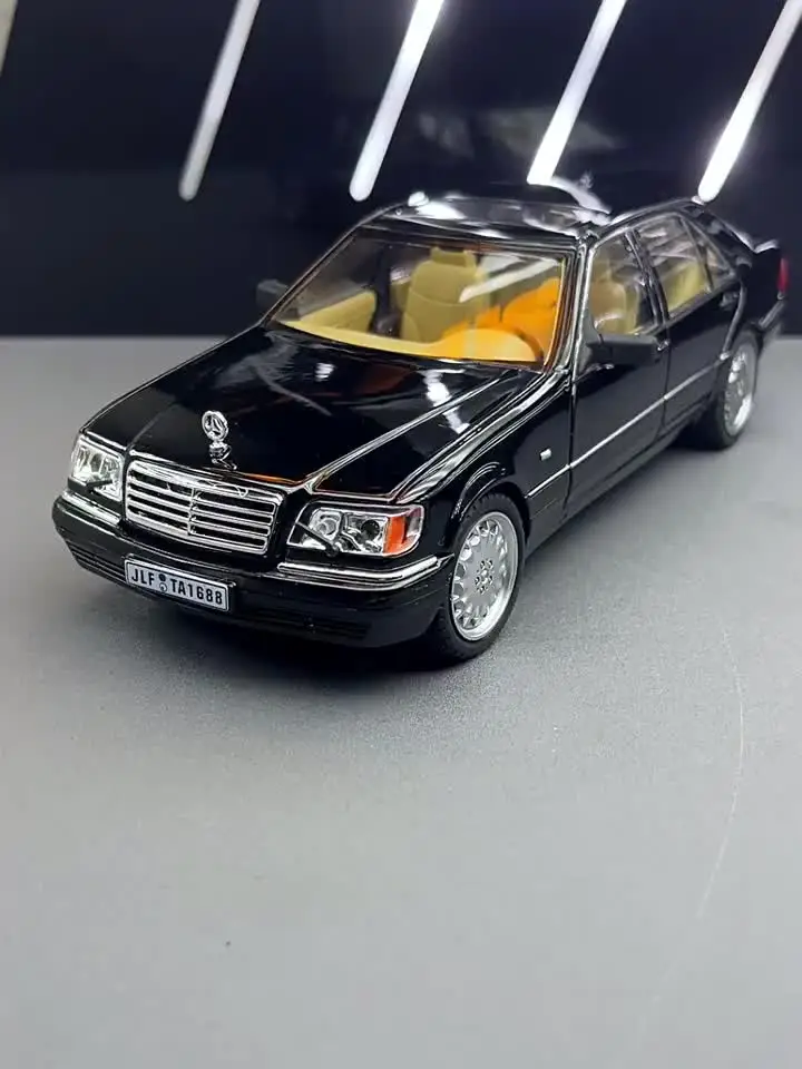 1:24 メルセデスベンツ W140 320SEL クラシックリムジン合金ダイ