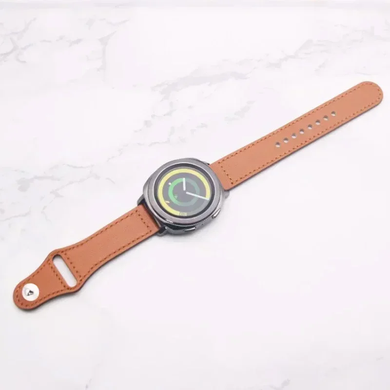 Premium Leather Band for Smart Watches - Elegant Strap Accessory