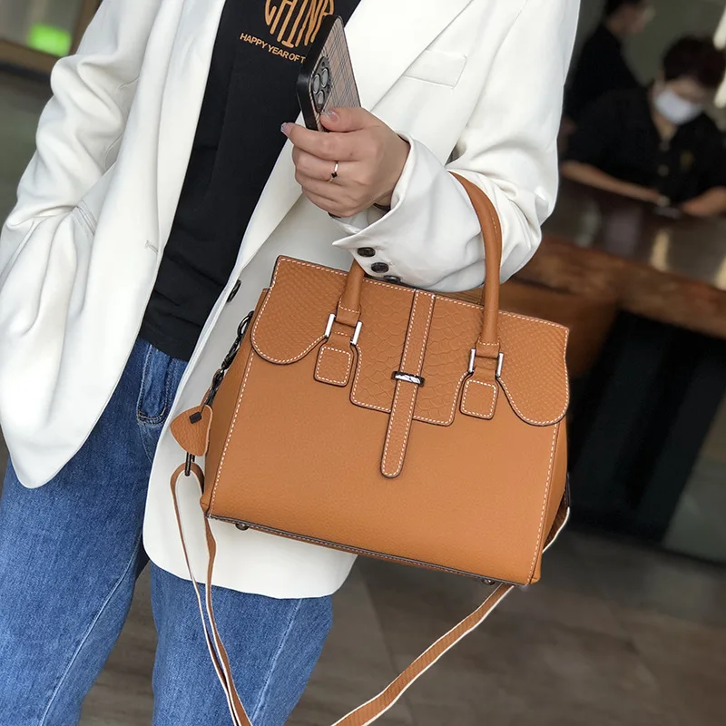 

Genuine leather cowhide commuting simple women's large capacity handbag single shoulder bag crossbody bag platinum bag
