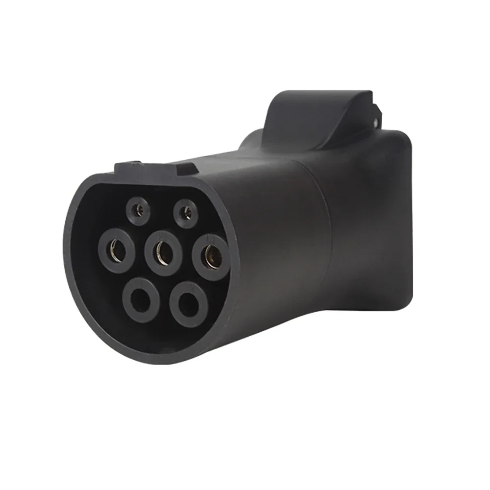 V2L 2K&Omega; Resistance TYPE 2 IEC62196-2 to 220V Universal Female Socket EV Car Discharge Cable Adapter 16A 3.5KW 1phase for BYD Atto3
