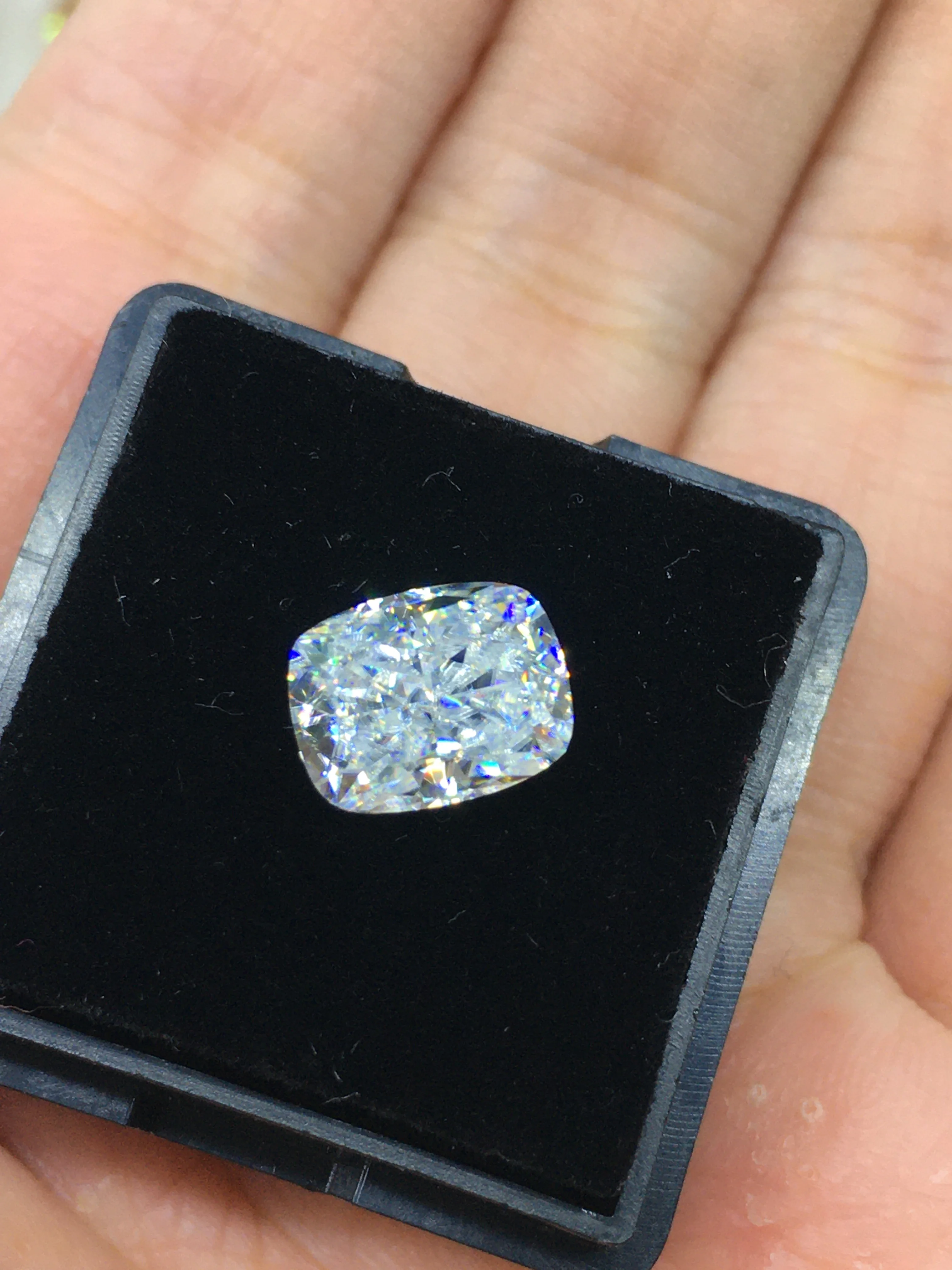 Gemas Tianyu redondo diamante de moissanite amarelo vívido corte