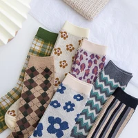 1 Pair Women Socks Spring Autumn Retro Style Men Couple Cotton Socks Flower Stripe Plaid Pattern Solid Colorful Socks EUR 37-43 2