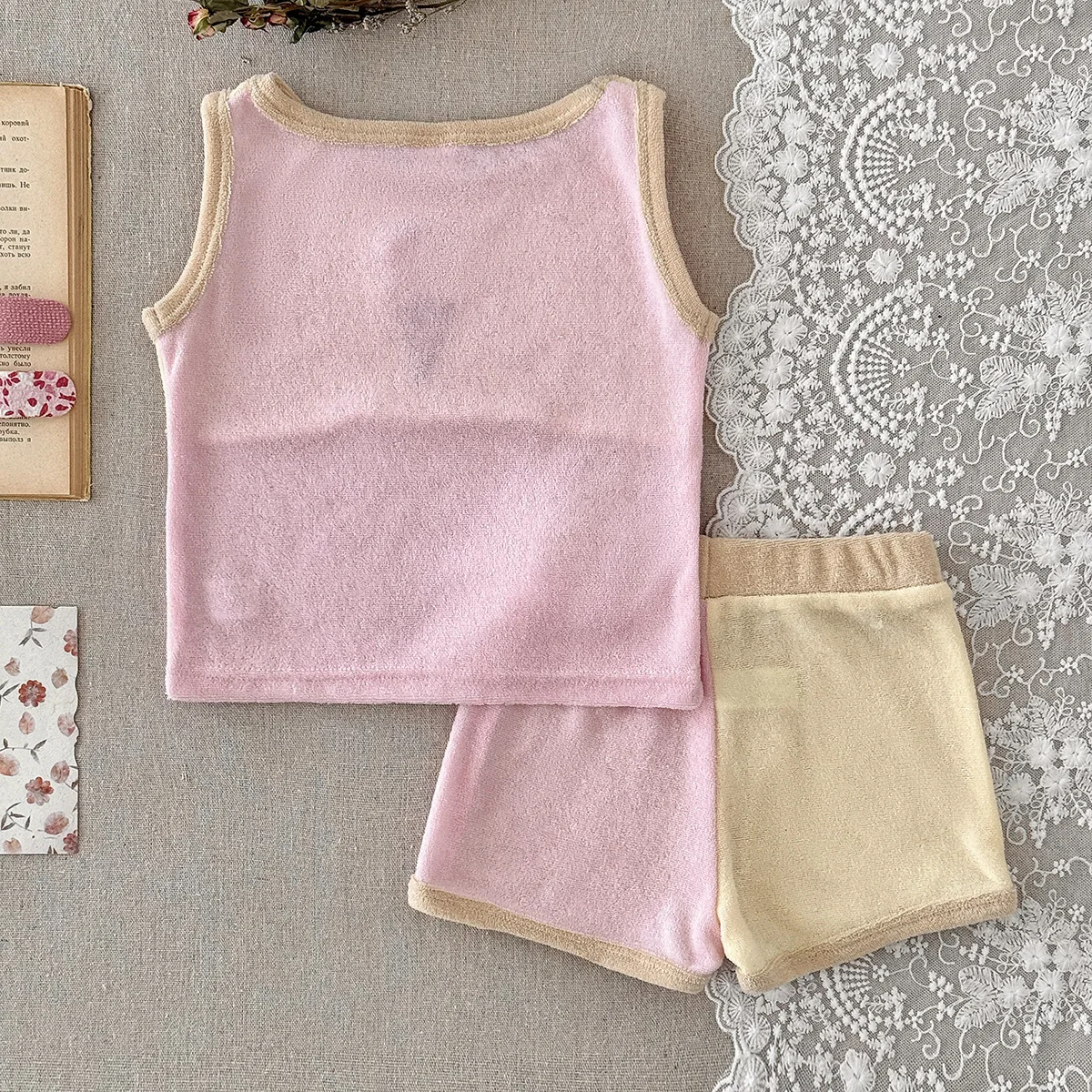 2026년 여름 3M-3T  세트, 아이스크림 자수 조끼와 반바지가 포함된 달콤한 컬러 블록 2종 세트 (여아용)