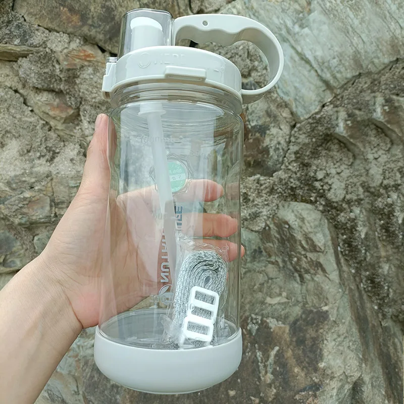 Sports water bottle 1000ml BPA free fitness protein shake plastic portable straw