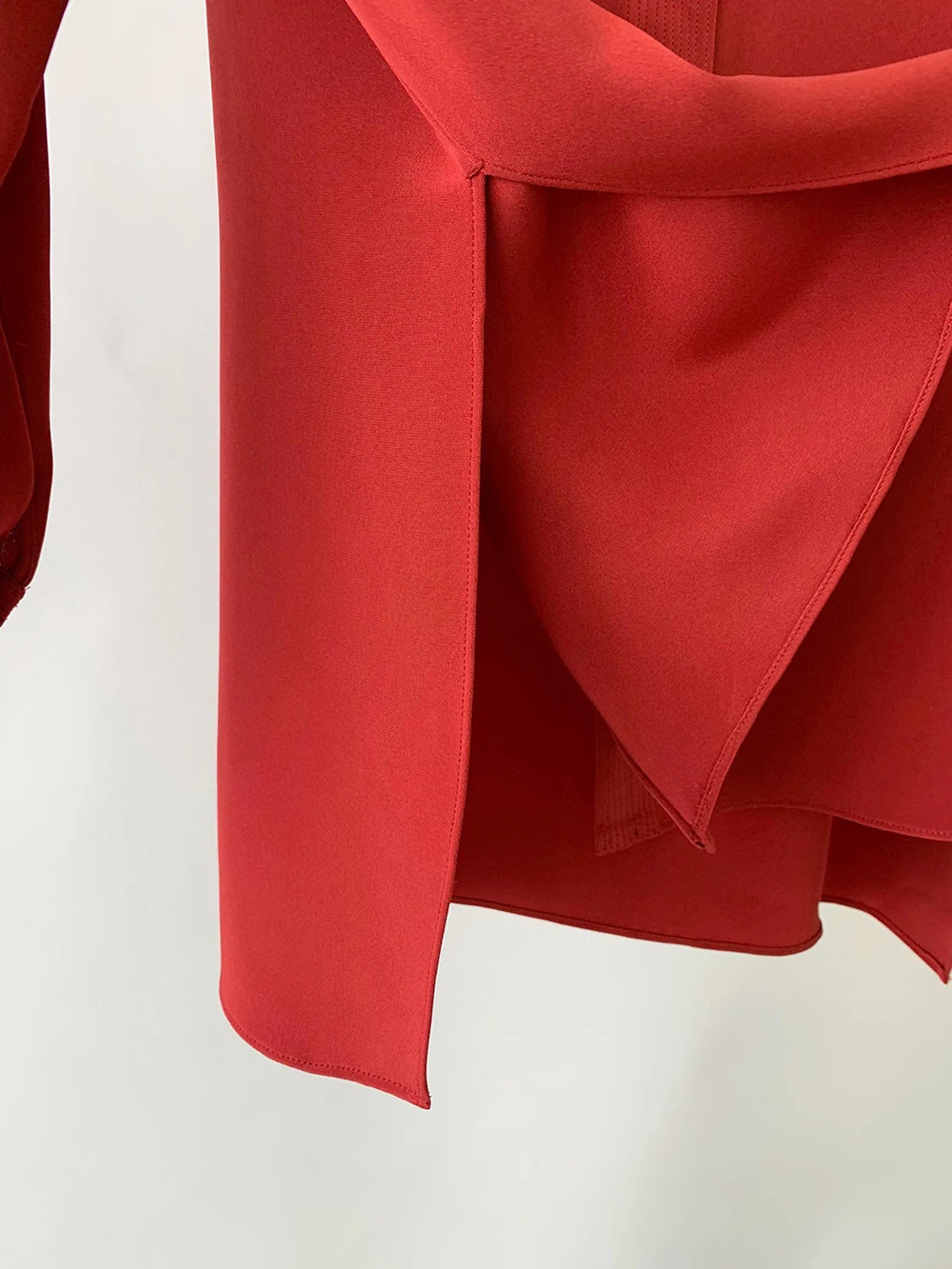 Рисунок 4 - Женские летние шелковые блузки