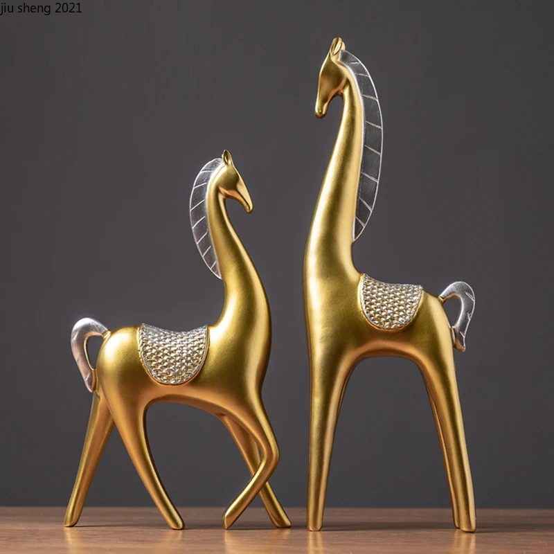 2-piece Set of Luxury Golden Elk Horse Figurines Resin Animal Sculpture Crafts Living Room Horse Furnishings Home Ornaments Gift