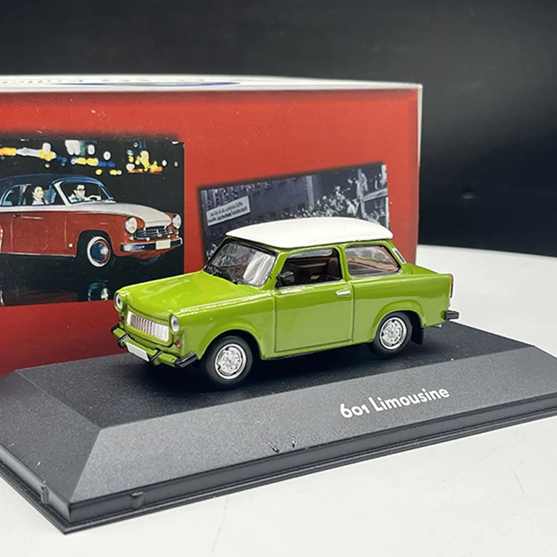 Atlas 1:43 Scale Diecast Alloy DDR Trabant 601 Vintage Toy