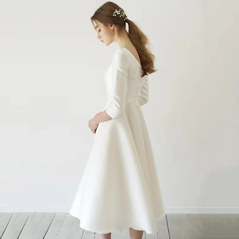 

Атласное платье с открытой спиной, для выпускного вечера