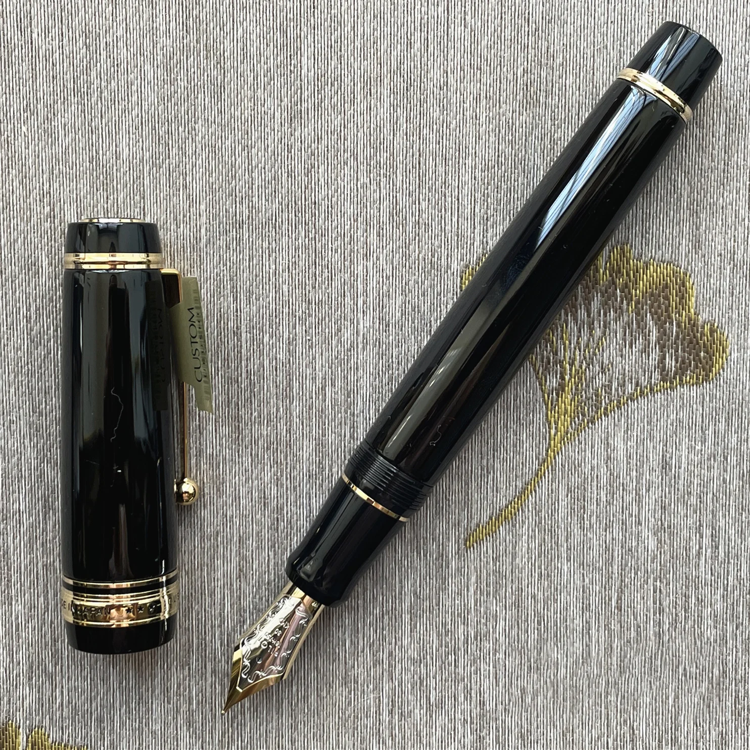 Pilot 30 Large Fountain Pen 18K Two-Color Nib CUSTOM URUSHI