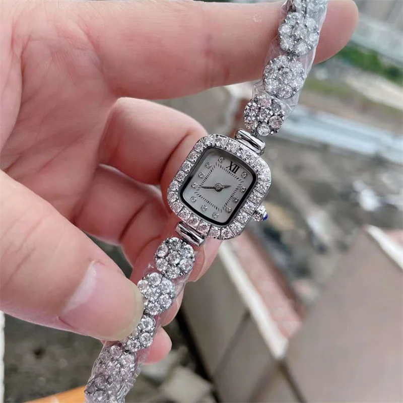 2023 1pcs Luxury Fashion Women Watch Set Silver Strap Ladies Quartz Wristwatch Alloy Bracelet For Ladies Gift