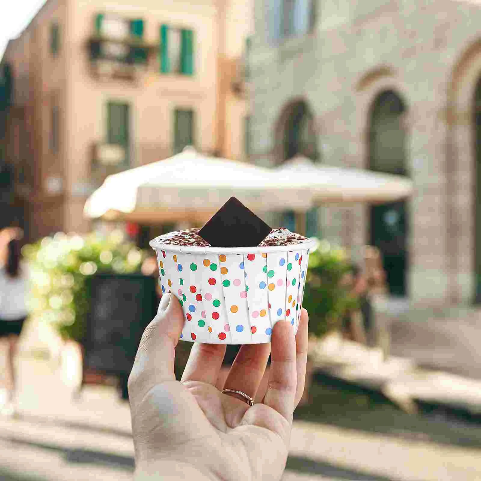 100pcs Durable Paper Cupcake Cups Disposable Treat Cups For Supplies Wedding Celebration Ice Cream Cake Bowls Food Grade