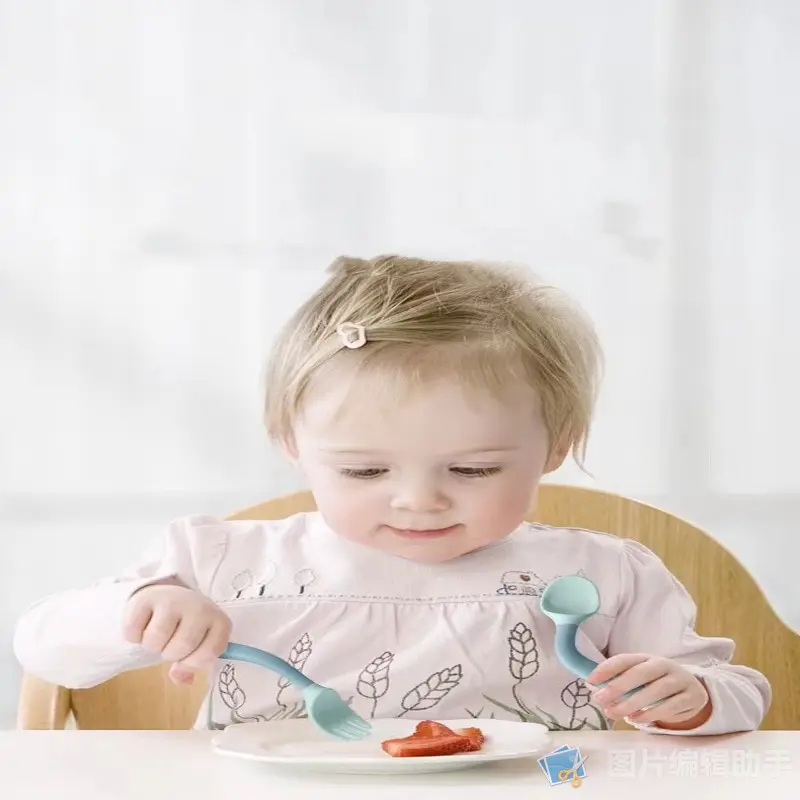Couple Silicone Spoon Fork for Baby Utensils Set Auxiliary Food Toddler Learn To Eat Training Bendable Soft Fork Infant Tablewar