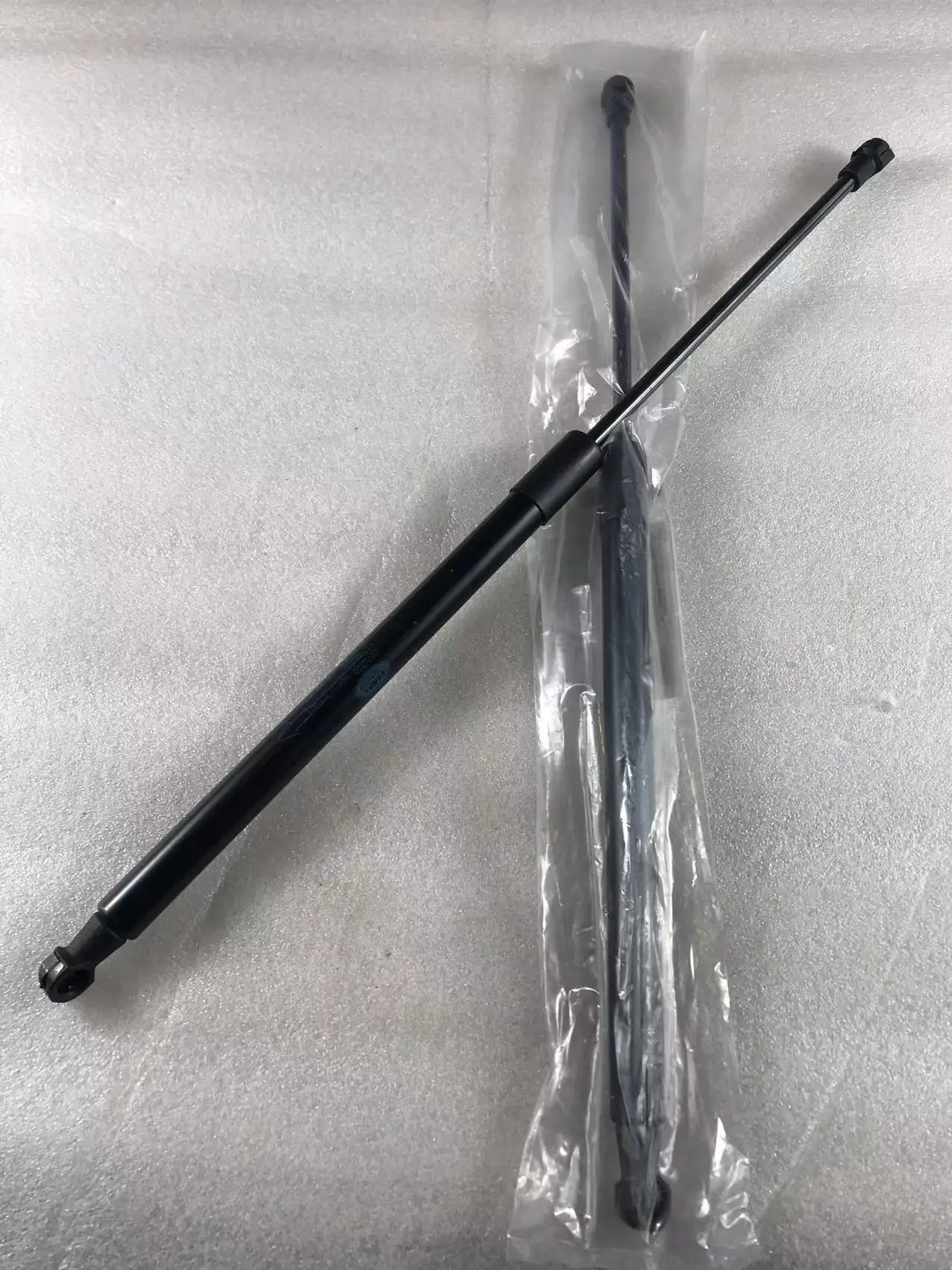 2piecesareapplicabletoDiscovery3anddiscovery4tailgatelifting