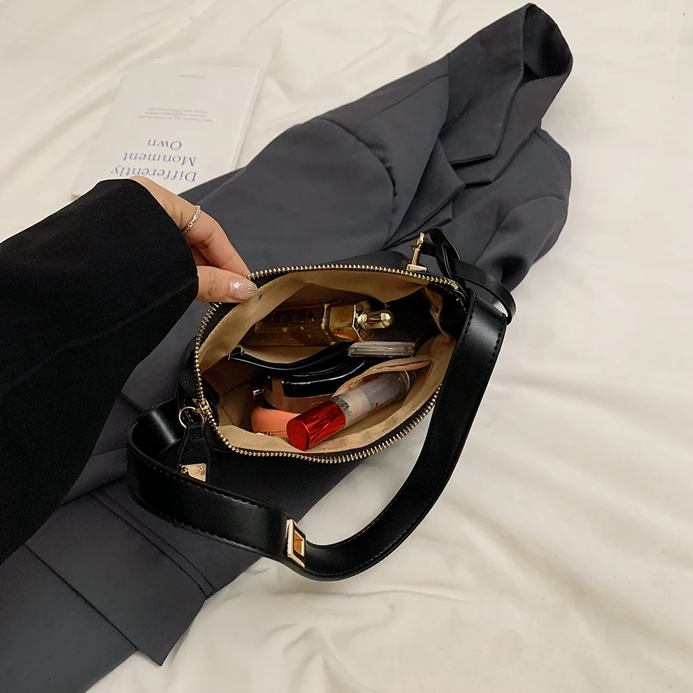 Women Small Shoulder Bag Solid Color PU Leather Leather Underarm Bag Zipper Hobo Tote Handbag with Lock Decor Everyday Purses