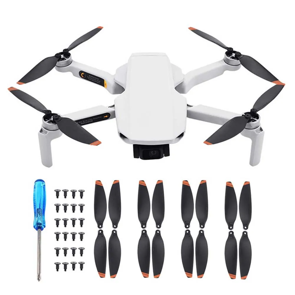 Hélices de rechange pour DJI Mavic Mini installées sur un drone, prêtes pour le vol.