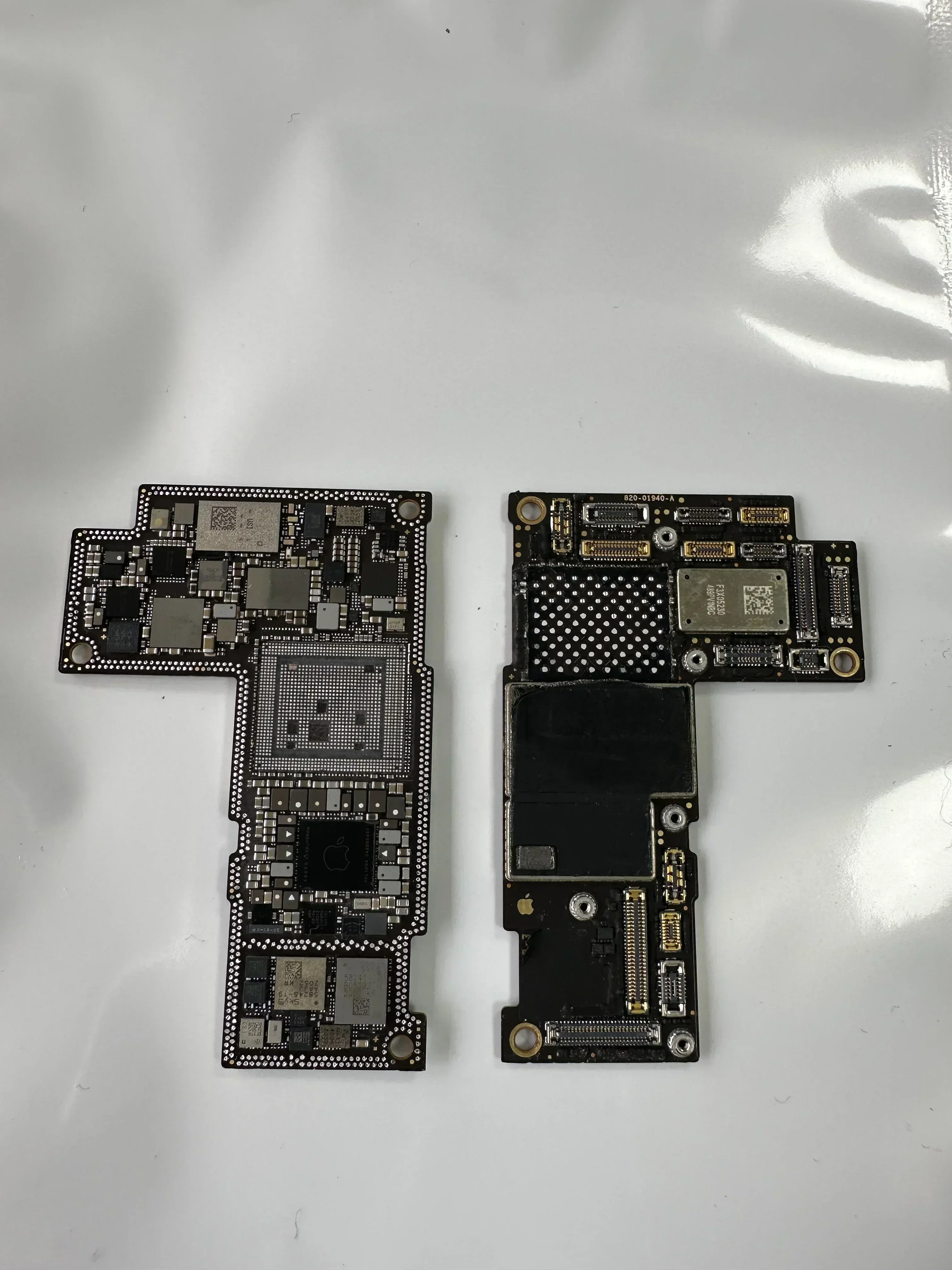 マザーボード iPhone22 c9x299-pg300_thumb.jpg