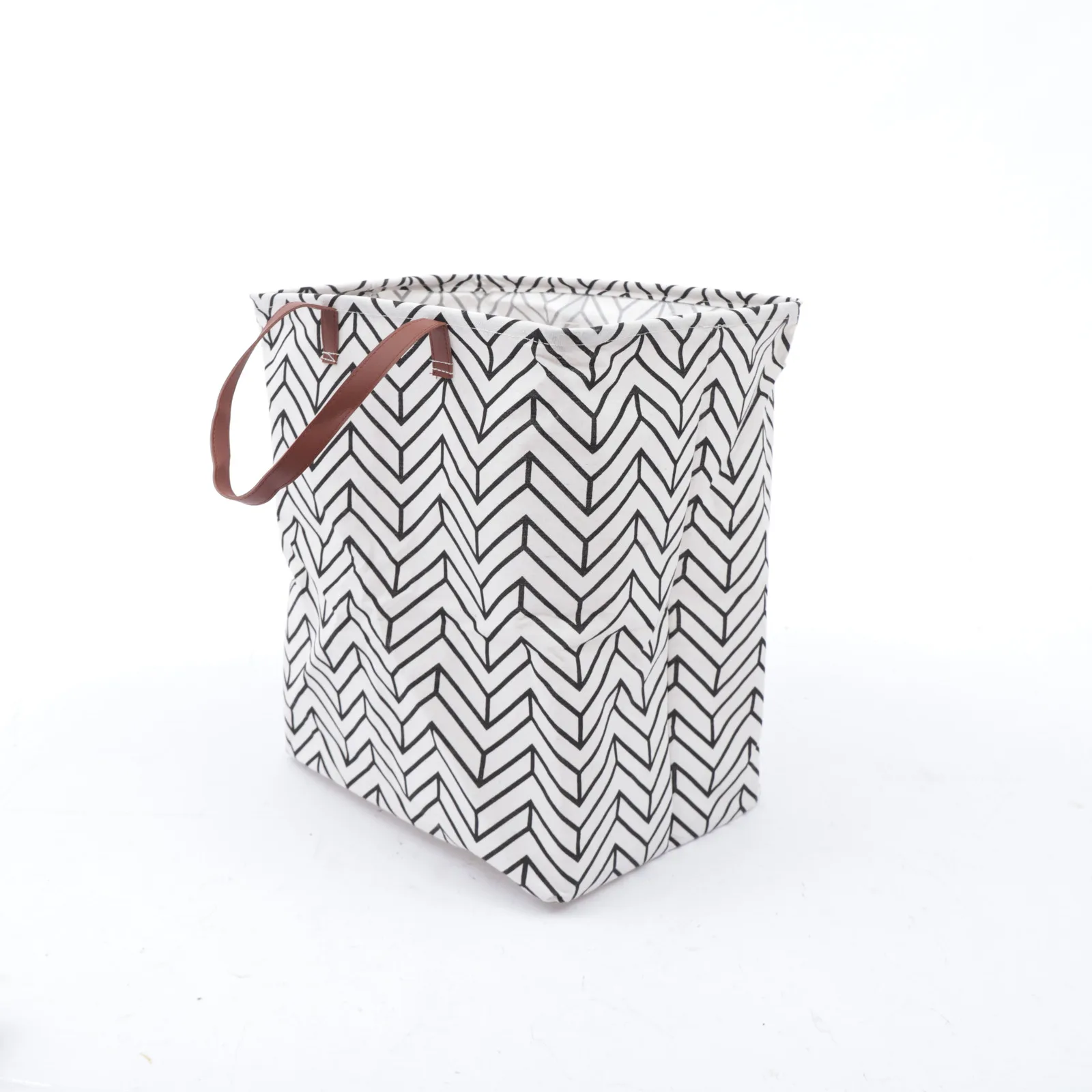 

Laundry Basket Dormitory Baby Laundry Basket White diamond shape