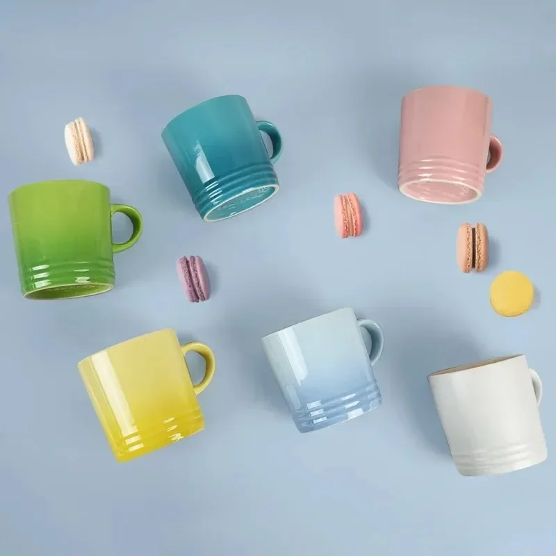 인기있는 노르딕 스타일 컬러 그라디언트 머그잔 크리 에이 티브 마카롱 머그잔 그라디언트 컬러 쿨 컬러 레인보우 컵 세라믹 컵 핸드 선물