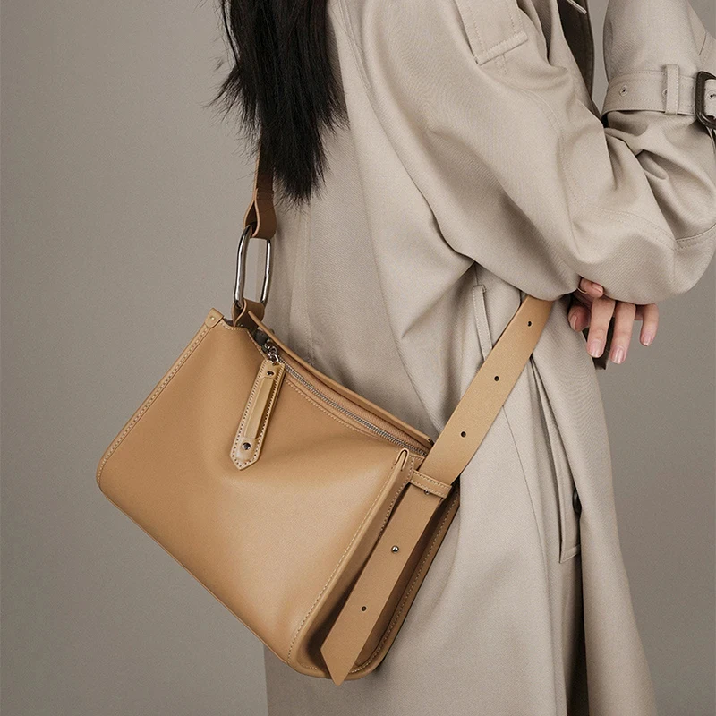 

Сумка-мессенджер из воловьей кожи женская сумка из натуральной кожи нишевая дамская сумка на одно плечо