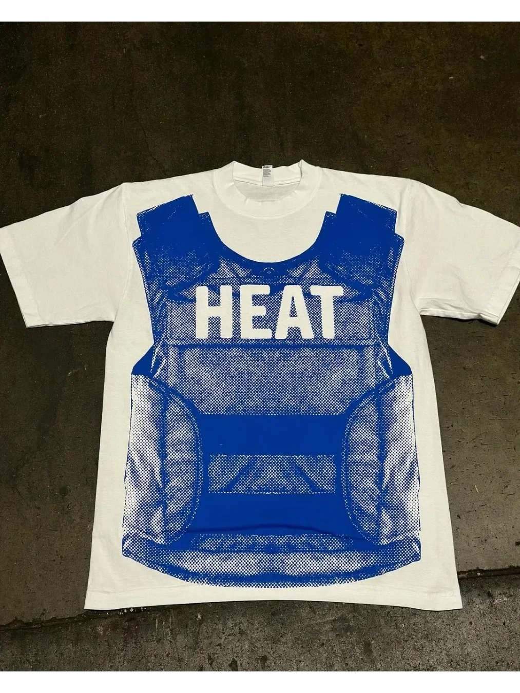 Рисунок 3 - Футболка мужская с принтом в виде Большого Лица