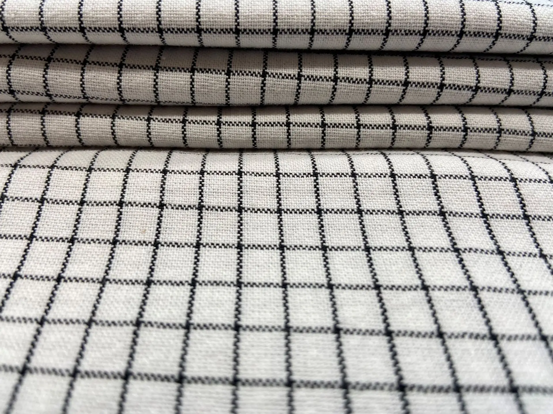 Description Picture 6 of itemCotton Yarn Dyed Checkered Fabric Spring Summer Dress Material Breathable Wash Cloth Mask Textile Soft Eco Friendly in Stock