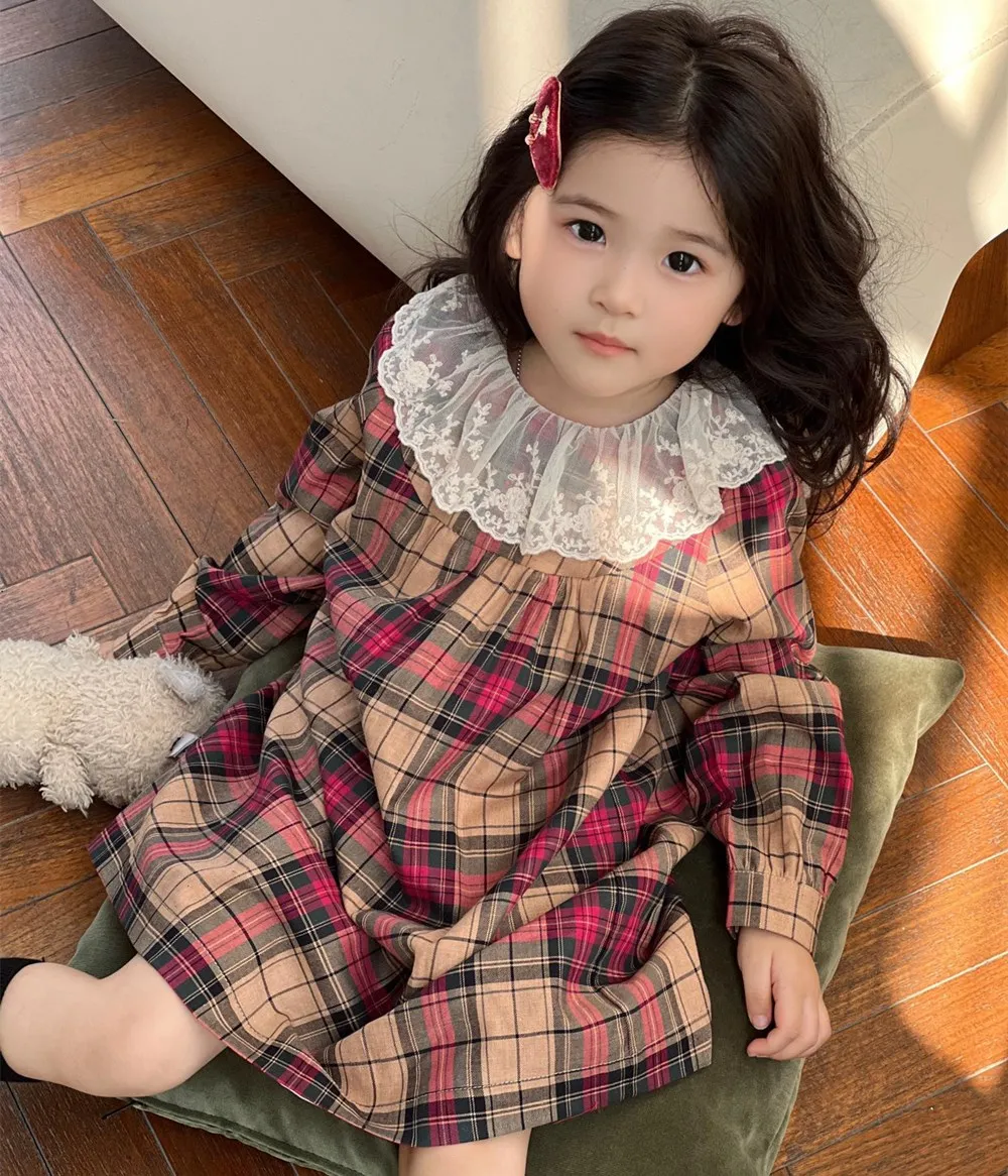 

baby girls dress French style loose vintage plaid pattern dress Soft lace lapel long sleeve clothes