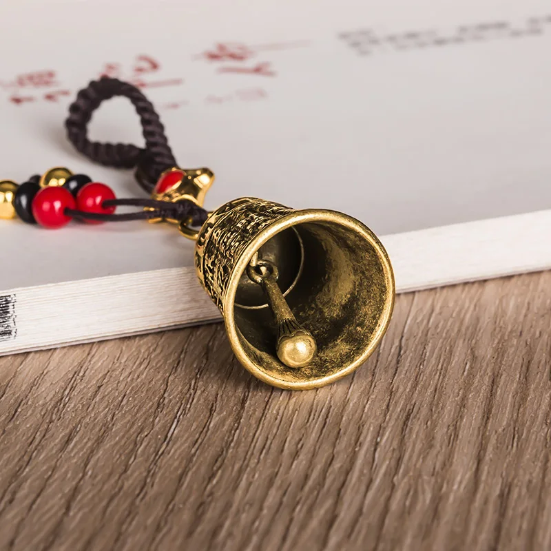 

Figurines Brass Prajna Paramita Heart Sutra Bell Pendant Keyring Pendant Bag Ornament Five Emperors Money Keychain Send Gift