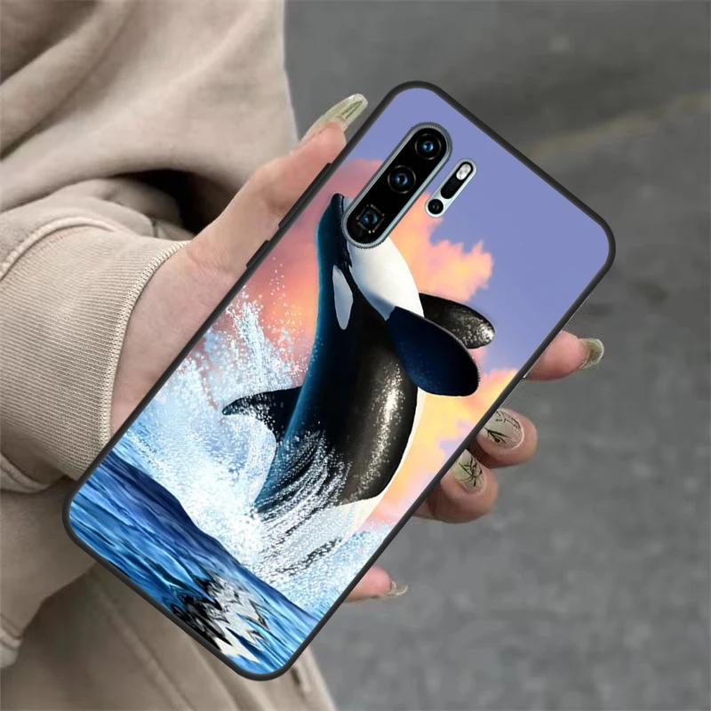 Killer Whale Orca Designer Phone Case – Sleek and Stylish Protection