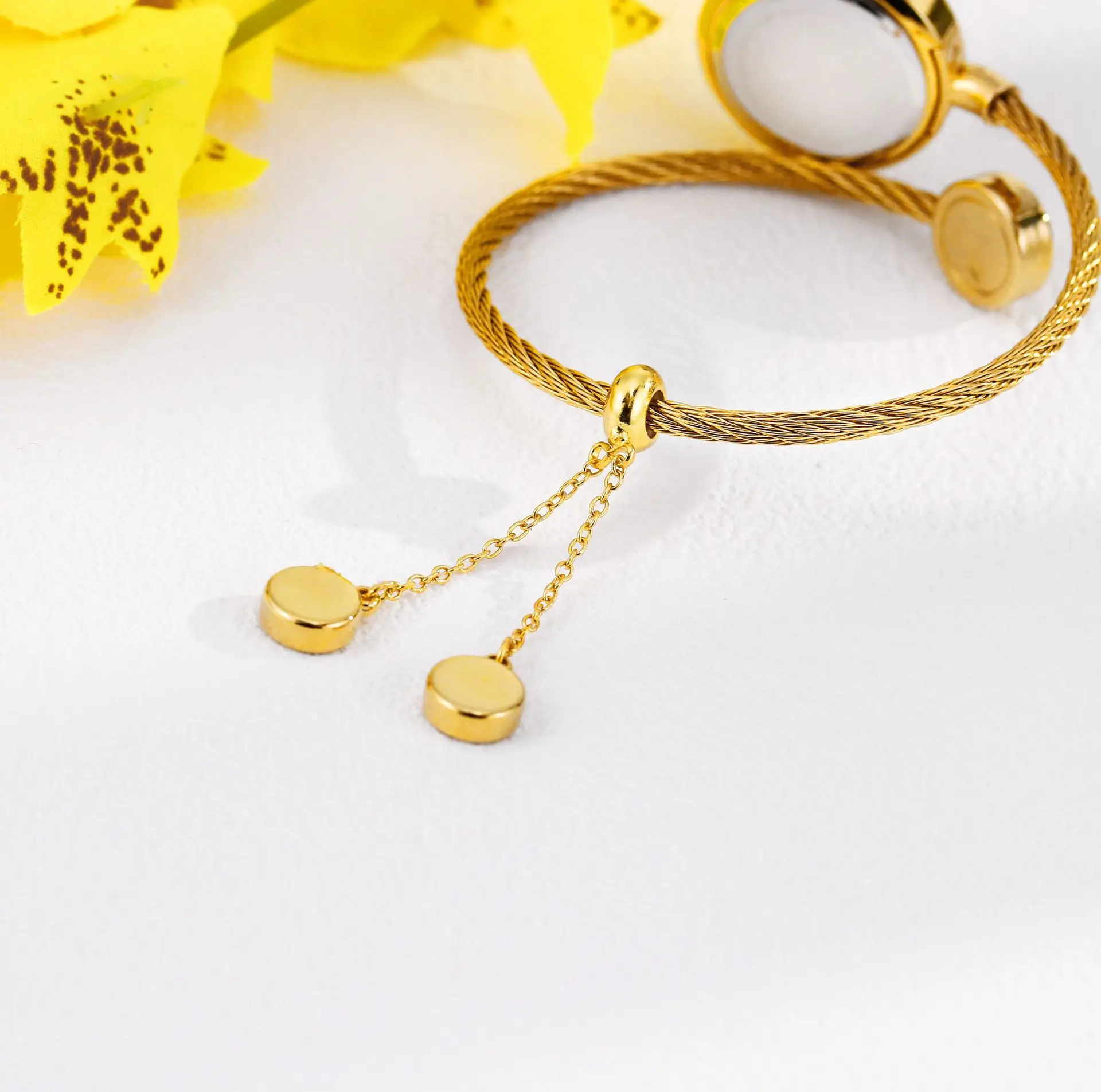 Hot Fashion Gold Watch for Women Quartz Ladies Watches Free Dropshipping Female Clock Waterproof Elegent Wristwatch Gift