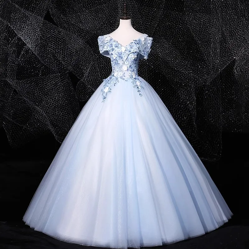 Applique virágok Quinceañera dresses 2024 Elállás Mellöv báli estélyi Félfogadás Bor színe robes15 évek vestidos Para eventos especiales