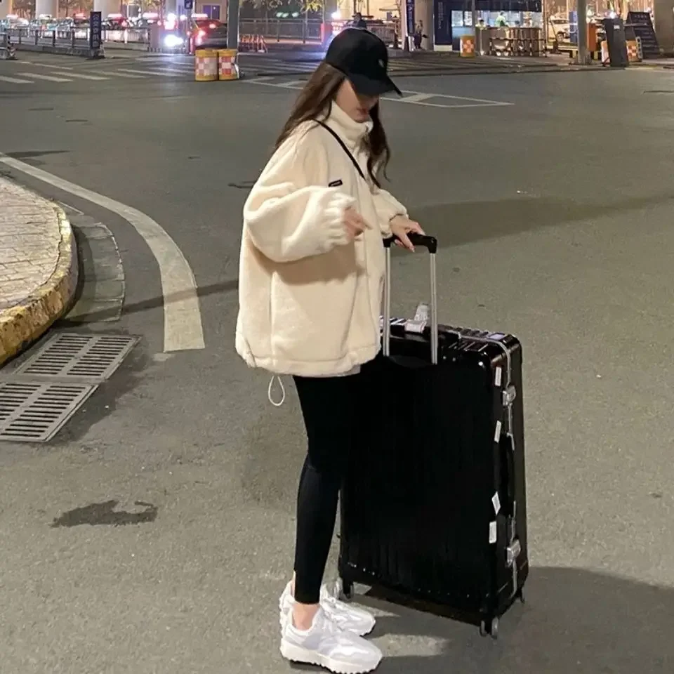 2022 New Sweater Lamb Hair Small Fragrant Wind Thick Coat Spring and Autumn Women's Vintage Hong Kong Flavor Women's Top