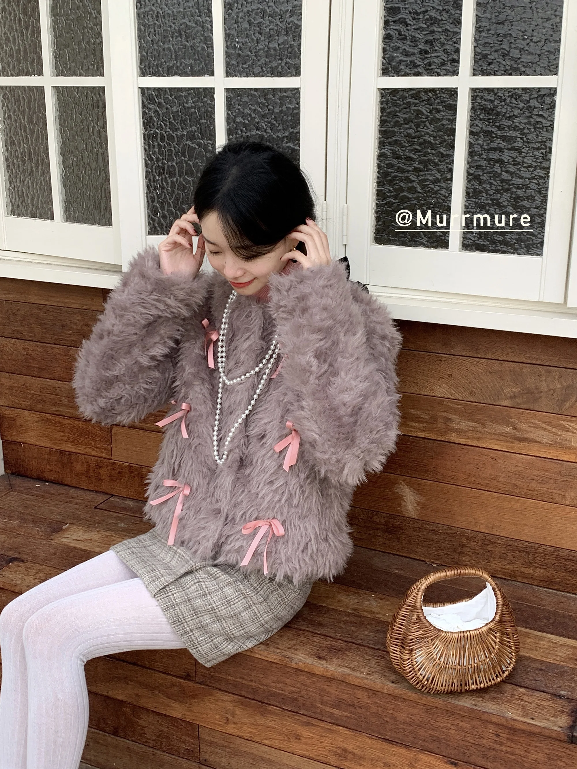 Fashion Commuter Style Women's Ffur Coat Autumn Winter Sweet Cute Slim Fit Crew Neck Long Sleeve Bow Fur Single-Breasted Coat
